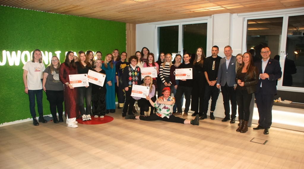 Winners together with the jury in the competition of the University of Lodz Library Integrates