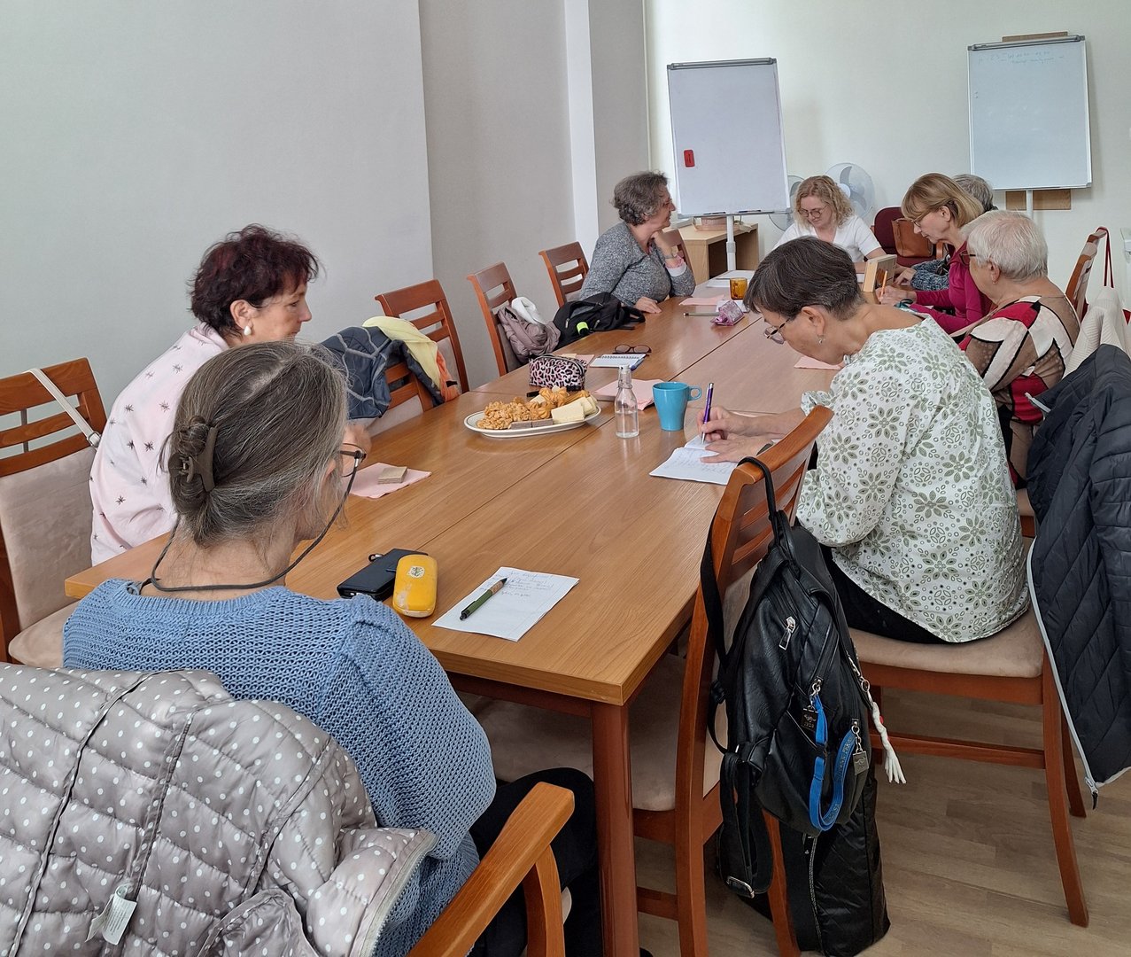 Seniorzy podczas warsztatów