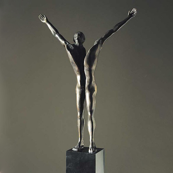 Rozdarty, brąz, rzeźba Zbigniewa Ładyki