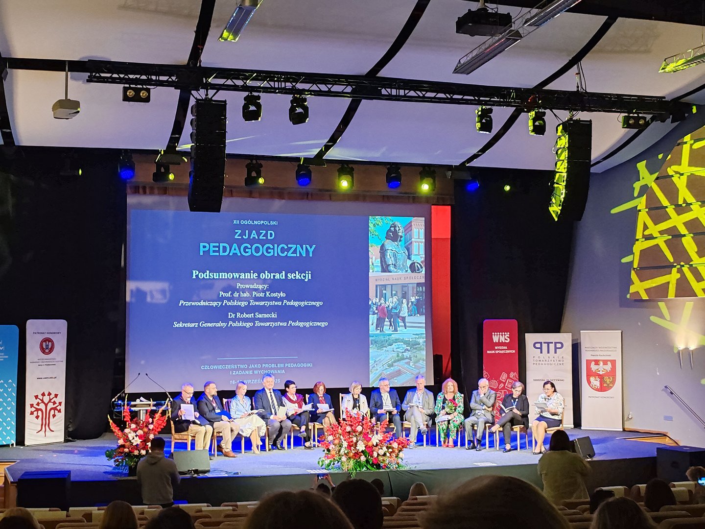 rozmówcy podczas zjazdu