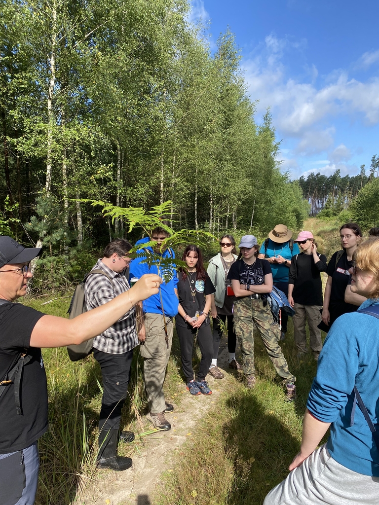 Zdjęcie z Obozu Algologiczno-Botanicznego Studenckiego Koła Naukowego „Chloris” w Suszku