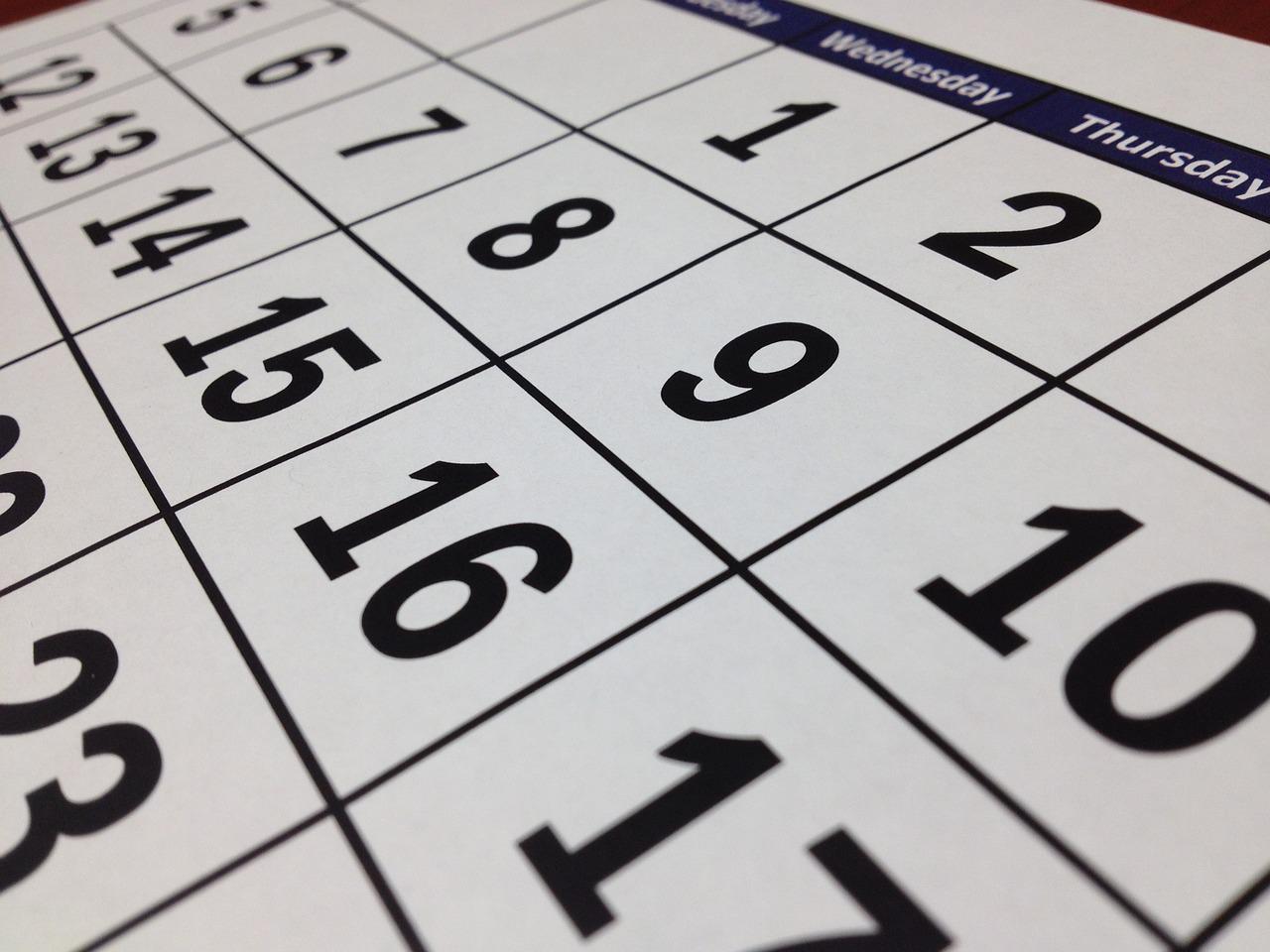 a decorative element – an enlarged calendar view