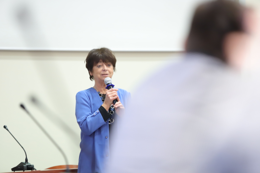 Prof. Zdzisława Janowska i prof. Ilona Świątek-Barylska