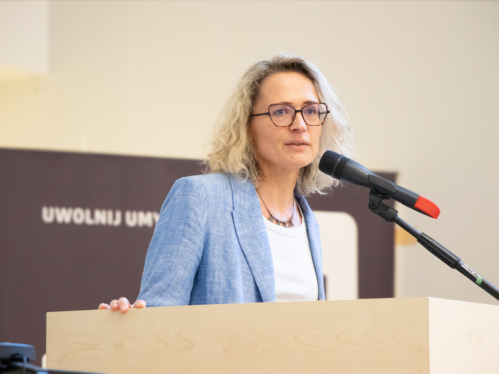 prof. Ewa Kobyłęcka-Piwońska