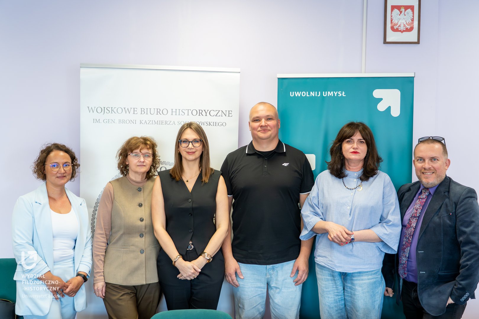 wykładowcy i prelegenci zdjęcie grupowe