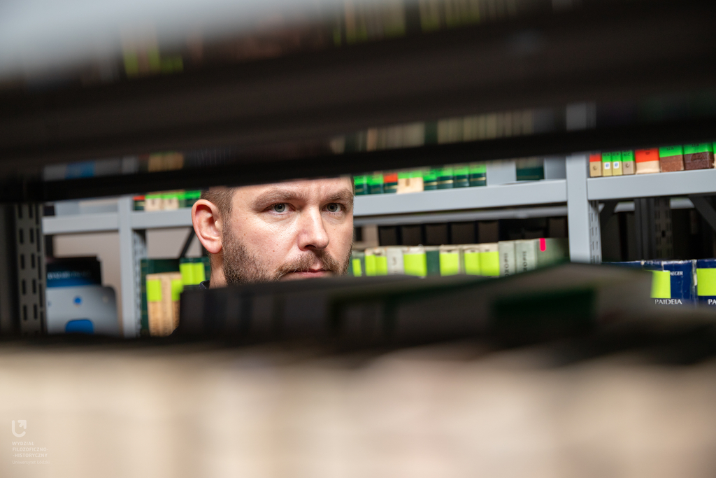 a photo of Dr Dawid Kobiałka