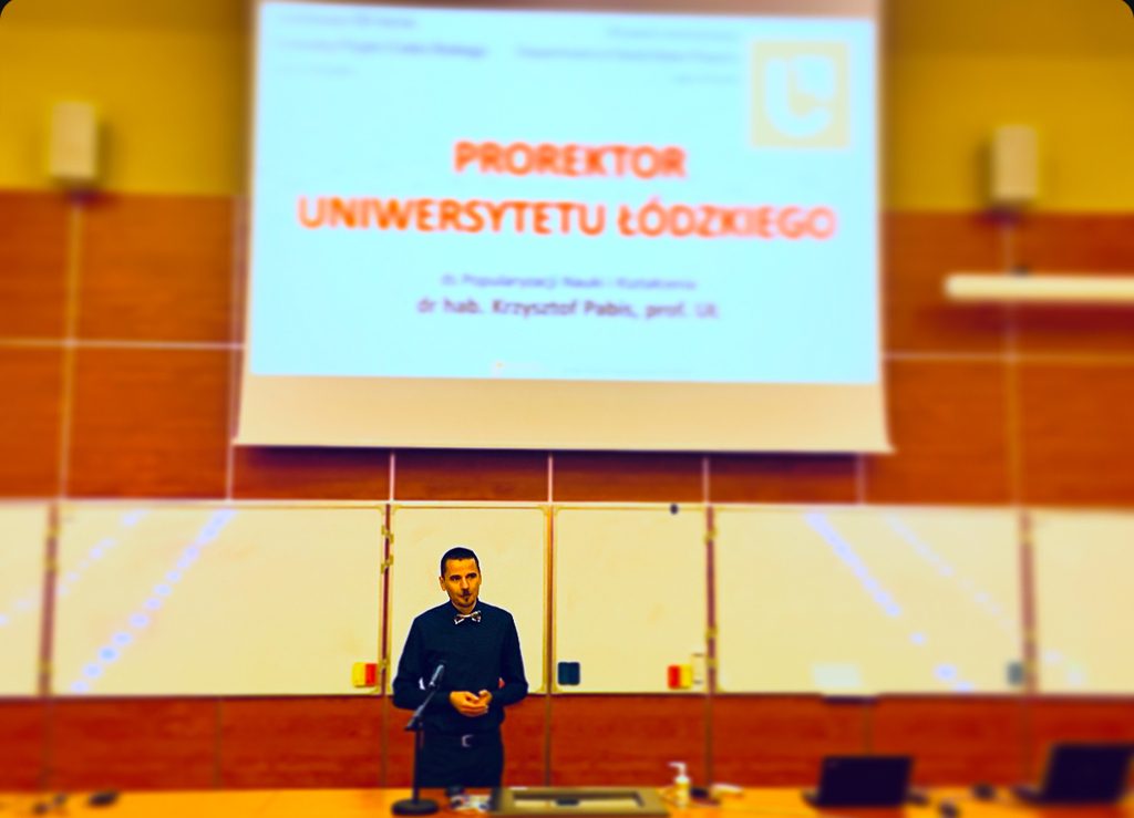 na zdjęciu drhab. Krzysztof Pabis, prof. UŁ