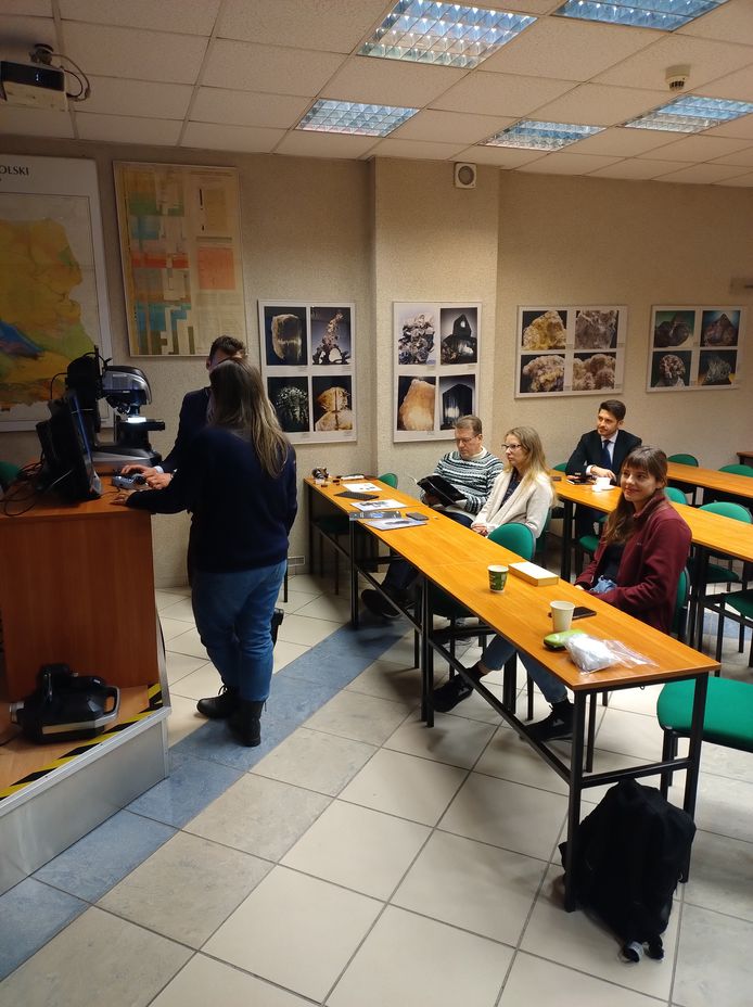 spotkanie warsztatowe, które zgromadziło przedstawicieli firmy KEYENCE