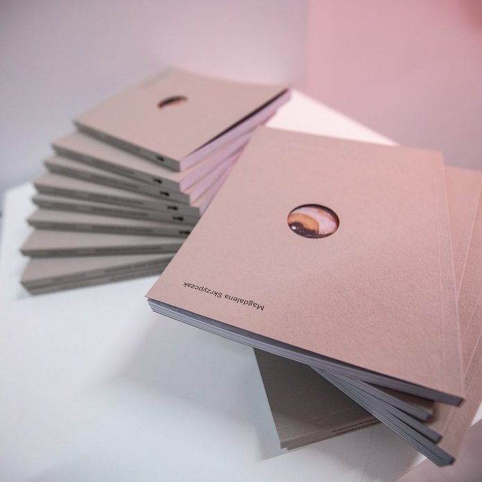 egzemplarze książki Magdaleny Skrzypczak