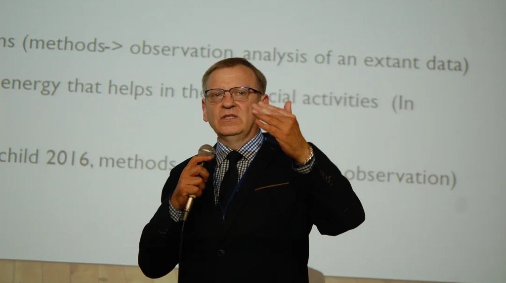 Prof. Krzysztof Konecki (EkSoc UŁ).