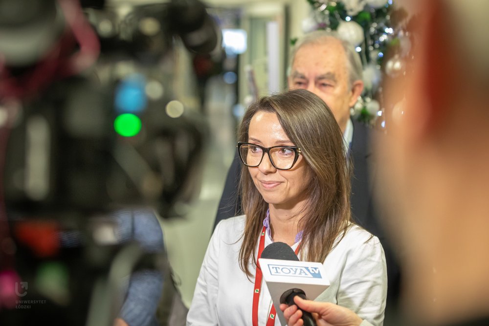 Uroczystość przekazania miodów pacjentom Szpitala im. Kopernika