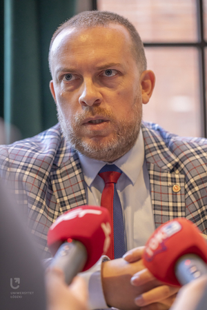 dr Sławomir L. Szczesio dr Sławomir L. Szczesio