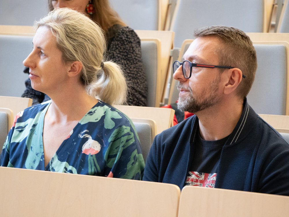 prof. Rafał Zarębski podczas wykładu