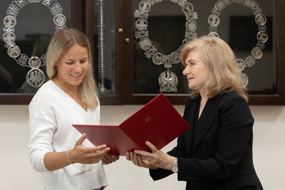 Magdalena Łuczak u rektor UŁ