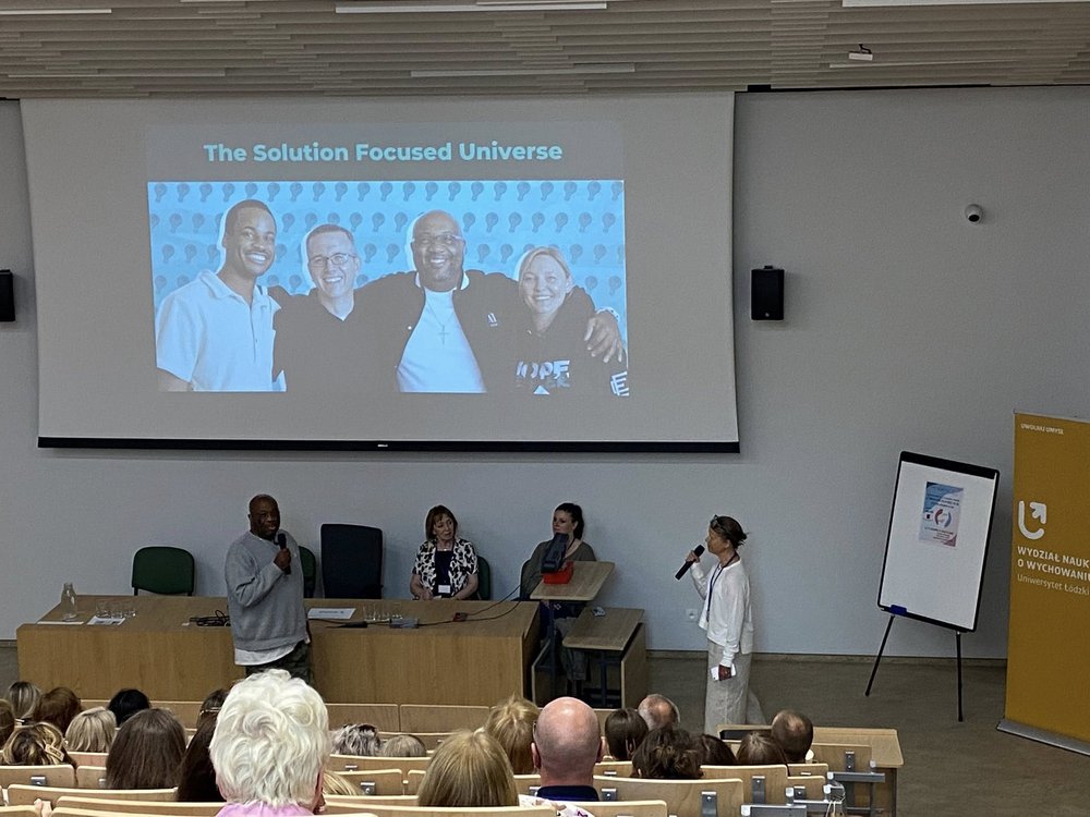 Z dbałością o relacje. Terapia rodzin i par