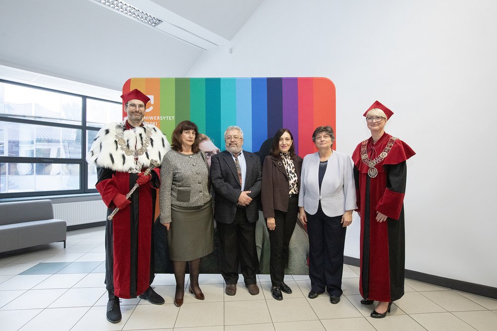 Odznaczenie medalami Amico z rektorem UŁ i prorektorką ds. umiędzynarodowienia nauki i ksztalcenia