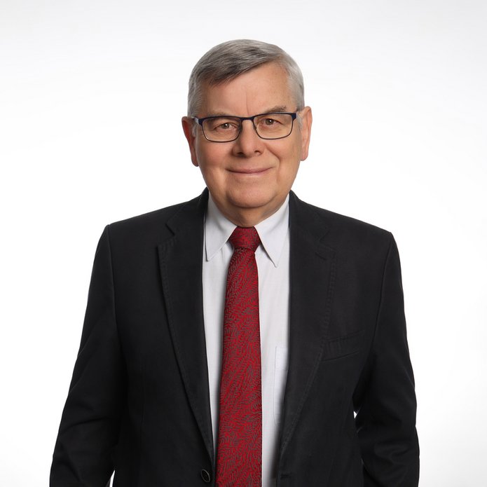 prof. Tomasz Nałęcz