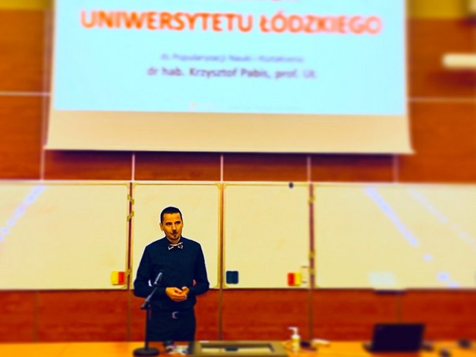na zdjęciu drhab. Krzysztof Pabis, prof. UŁ