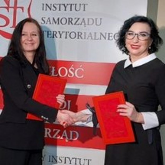 strony z podpisanym porozumieniem