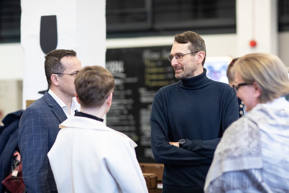 Rektor Matra na śniadaniu prasowym