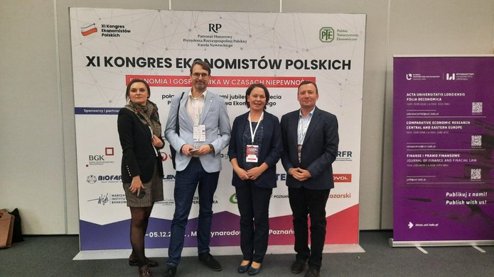 reprezentacja WES na Kongresie