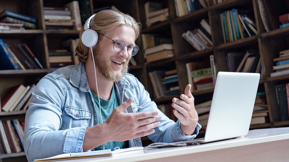 adecorative element: a student during online classes