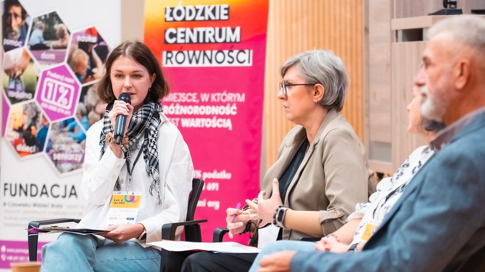 Photo of the discussion participants