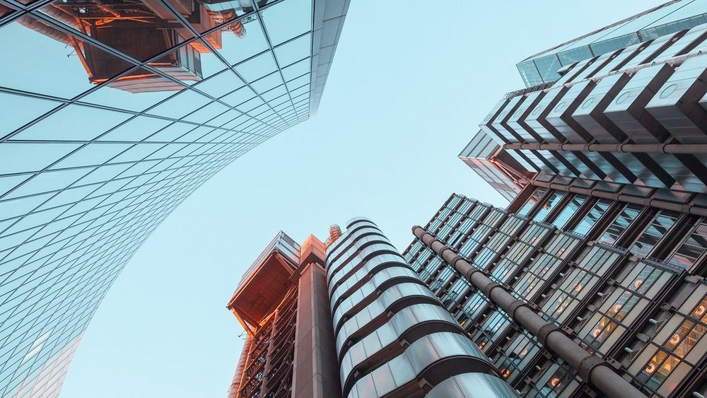 a decorative element: buildings of London