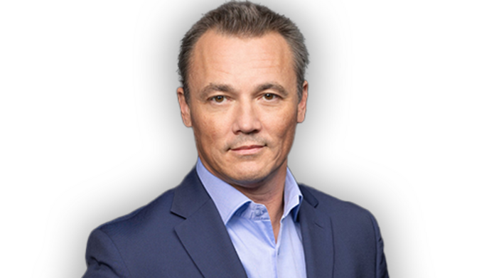 portret Tomasz Sadzyński