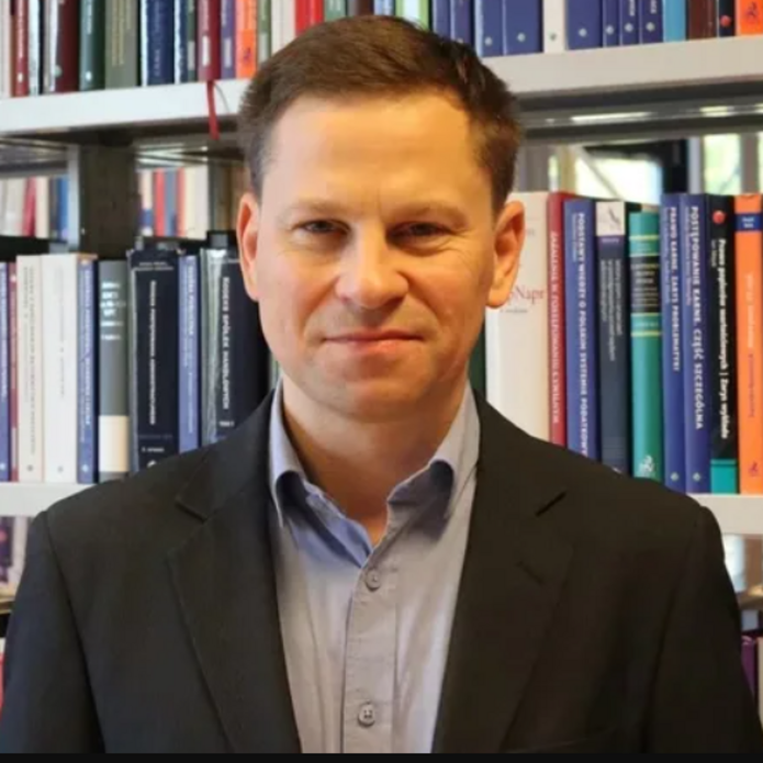 dr hab. Krzysztof Stefański WPiA