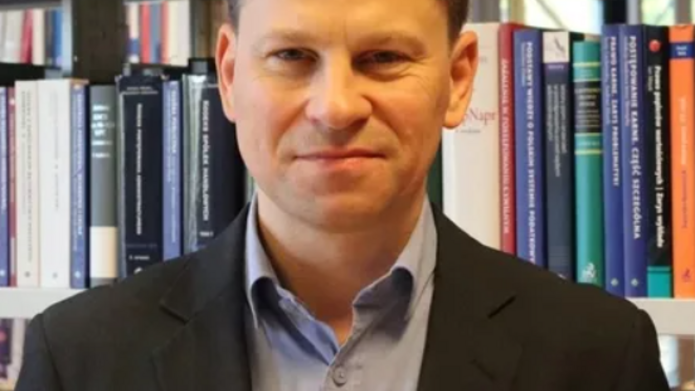 dr hab. Krzysztof Stefański WPiA