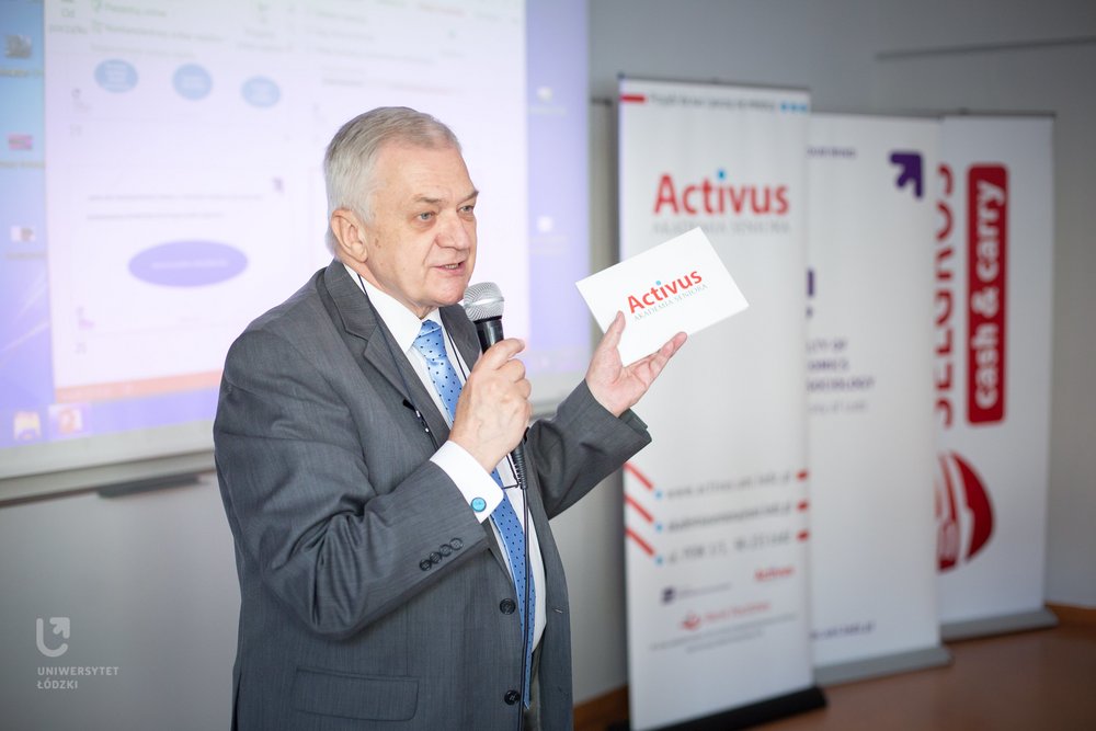Marek Chałas Prezes Fundacji Activus podczas zajęć.