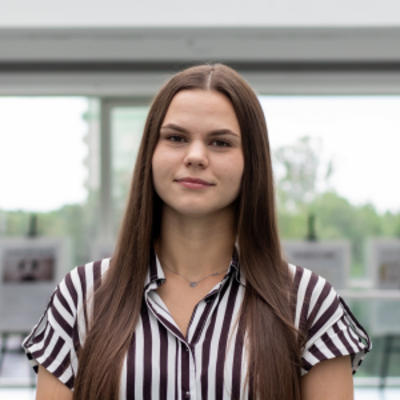 employee photo