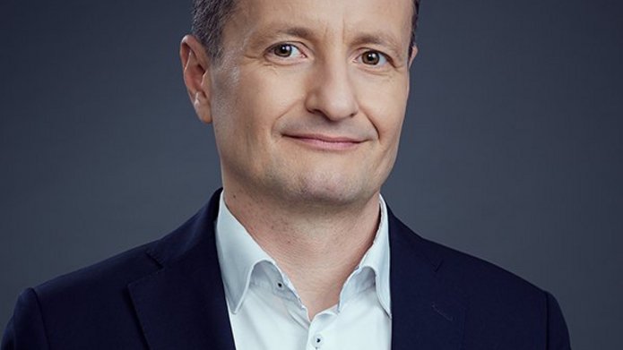 portret Radosław Stępień