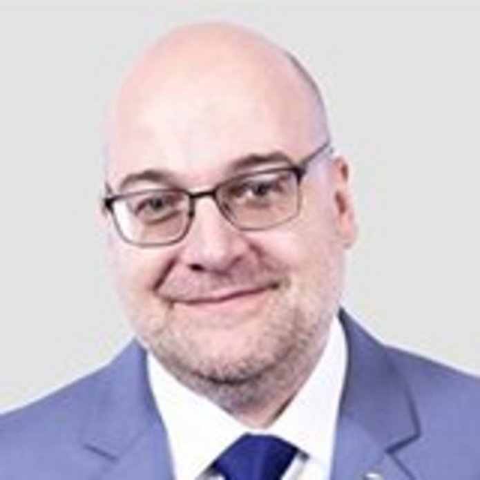 portret Piotr Walczak