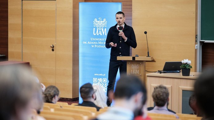 Prof. Krzysztof Pabis na konferencji UAM w Poznaniu