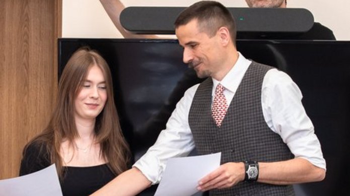 Moment wręczenia nagród