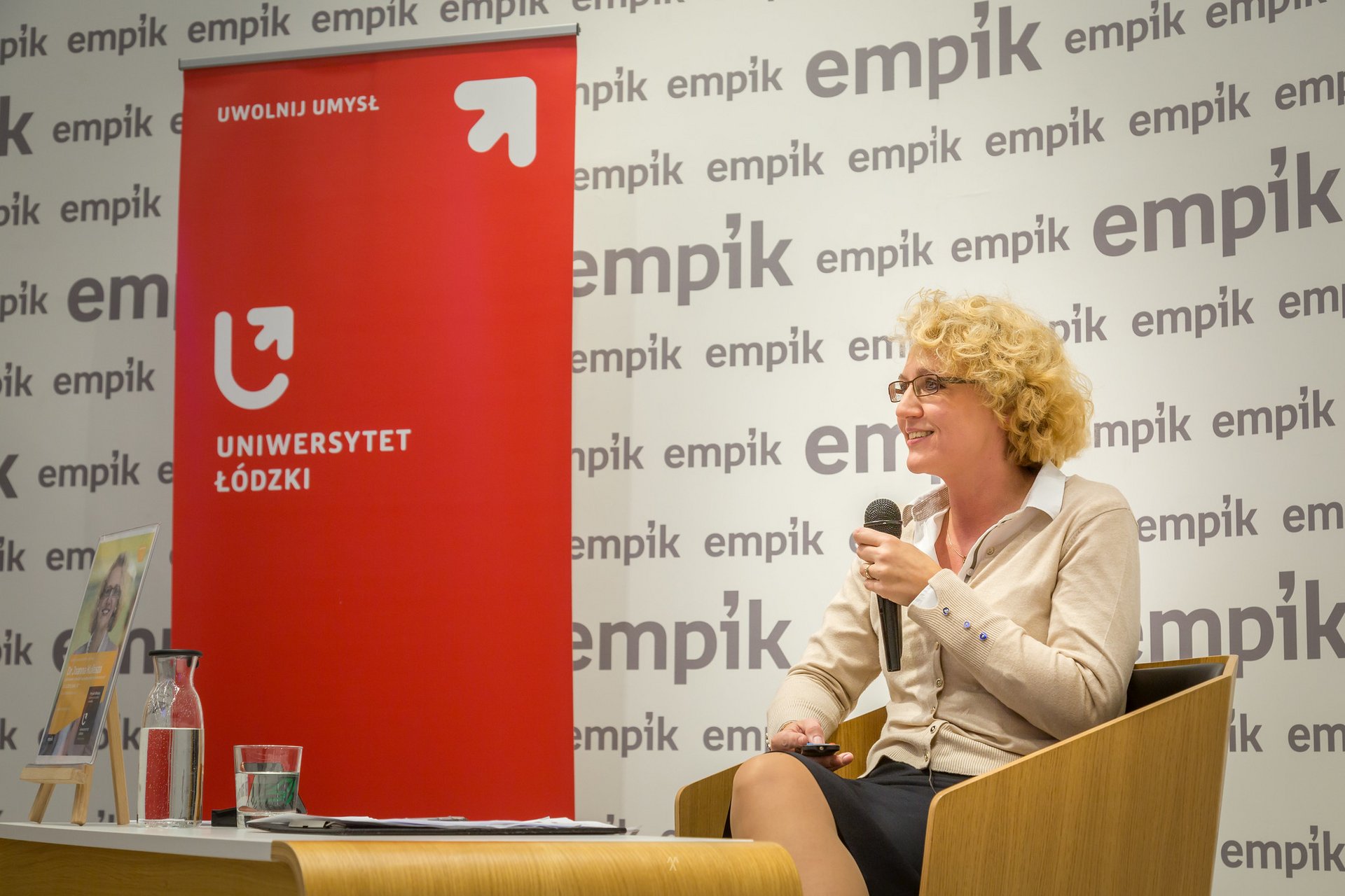 Dr Joanna Kulesza 