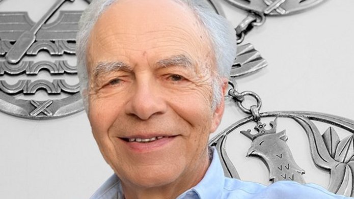 a portrait photo of Prof. Peter Singer