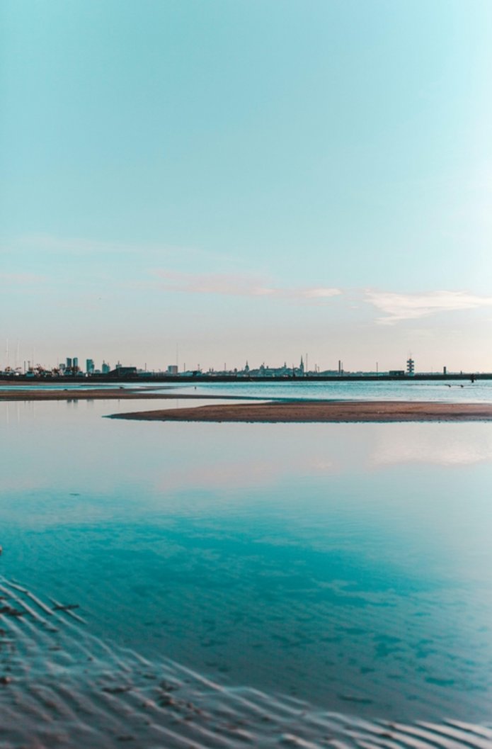a color photo of the Baltic Sea coast with a view of Tallinn