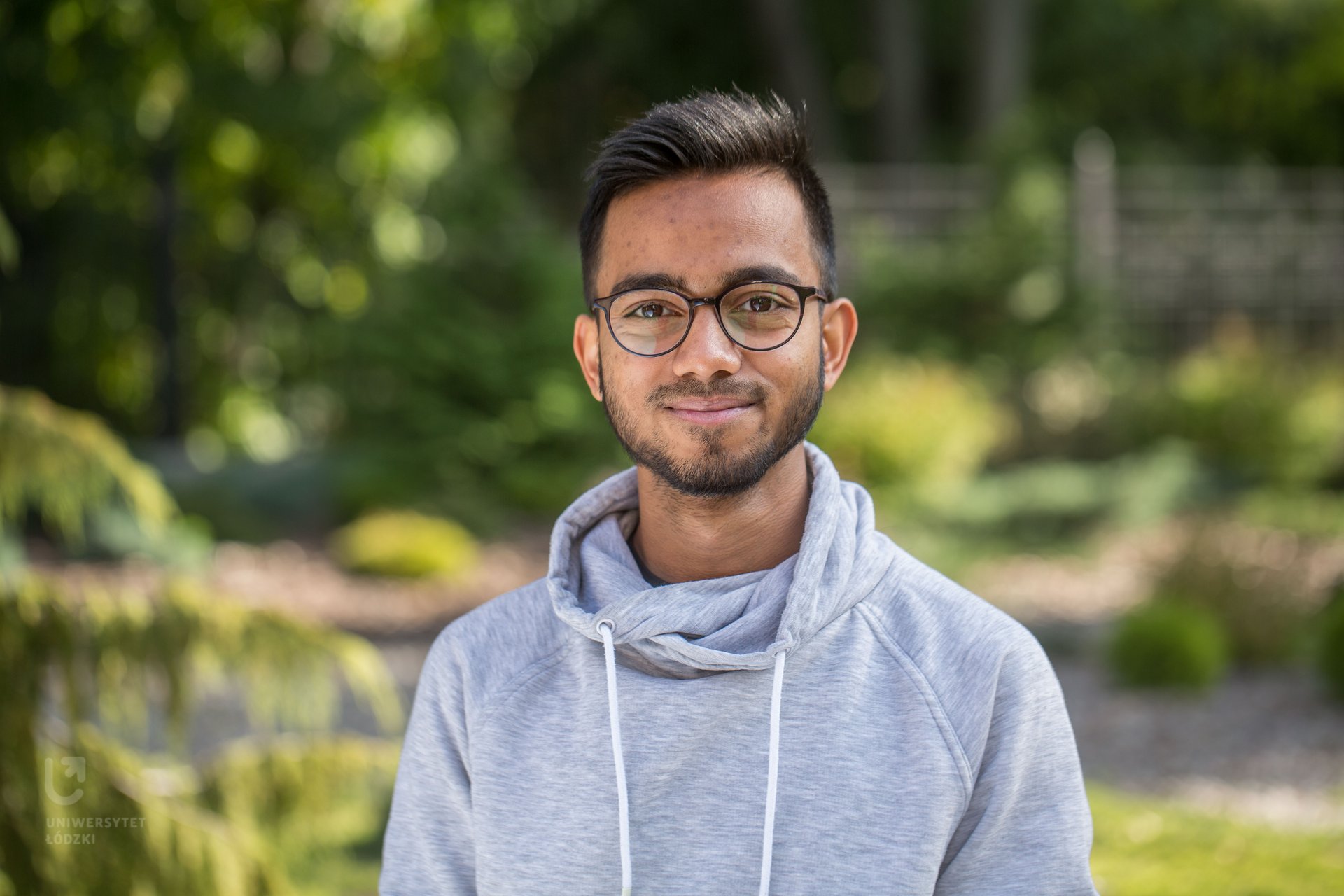 Młody mężczyzna : Deepjyoti Nath, student UniLodz