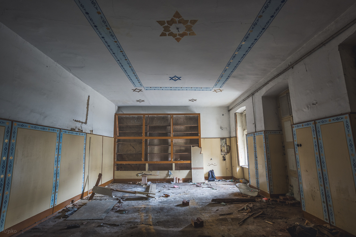 opuszczone pomieszczenie opuszczone pomieszczenie