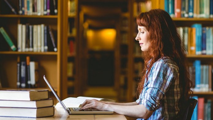 a decorative element: an online meeting