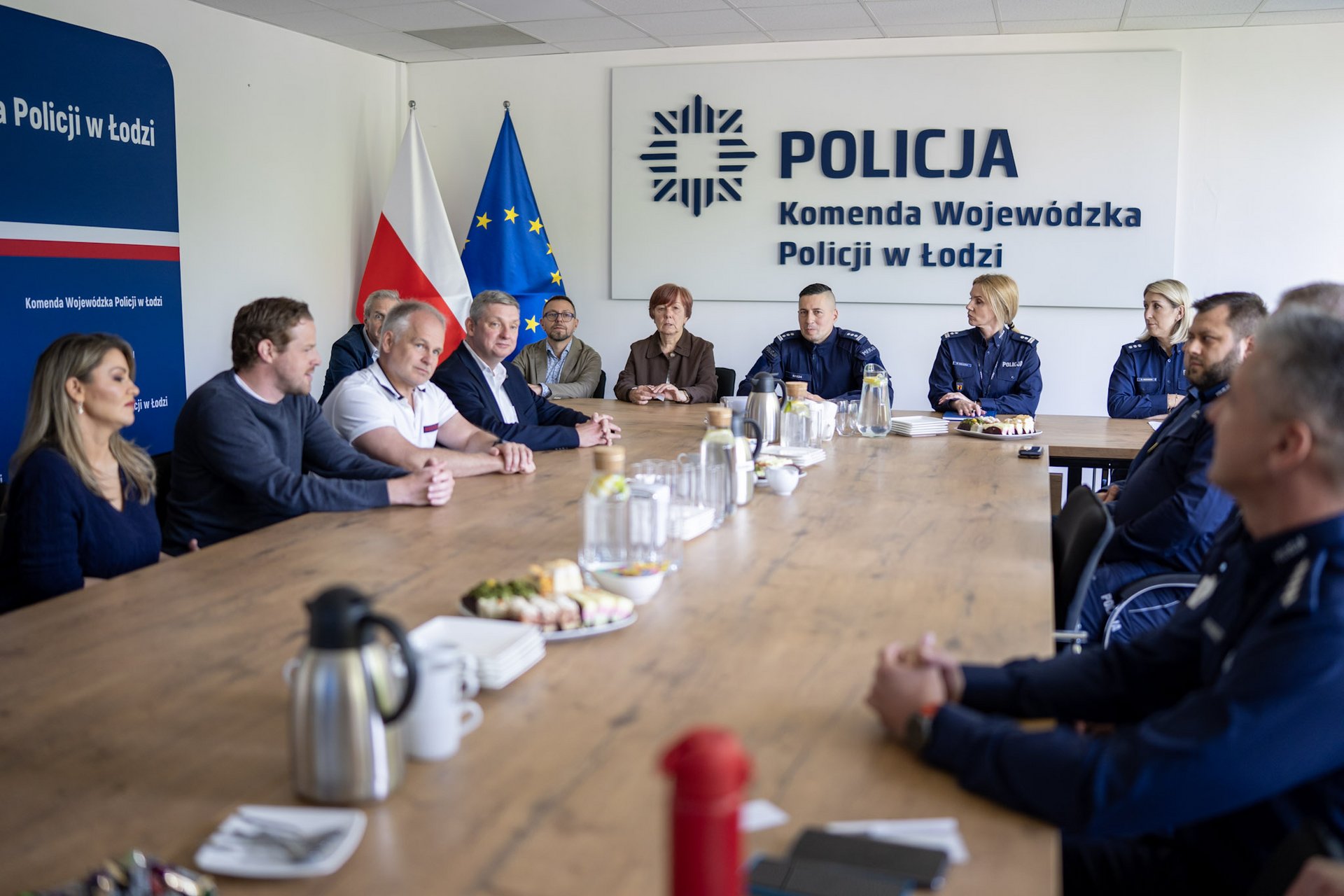 photo from the meeting at the Provincial Police Headquarters