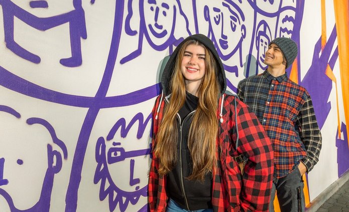 Mural "Kręgi studenckie" na Lumumbowie