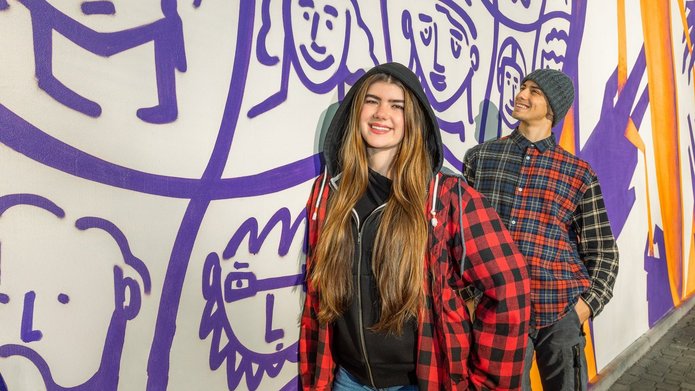 “Student Circles” mural painting at Lumumbowo