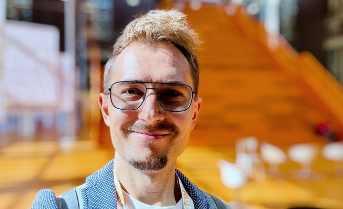 a portrait photo of Dr Zasina