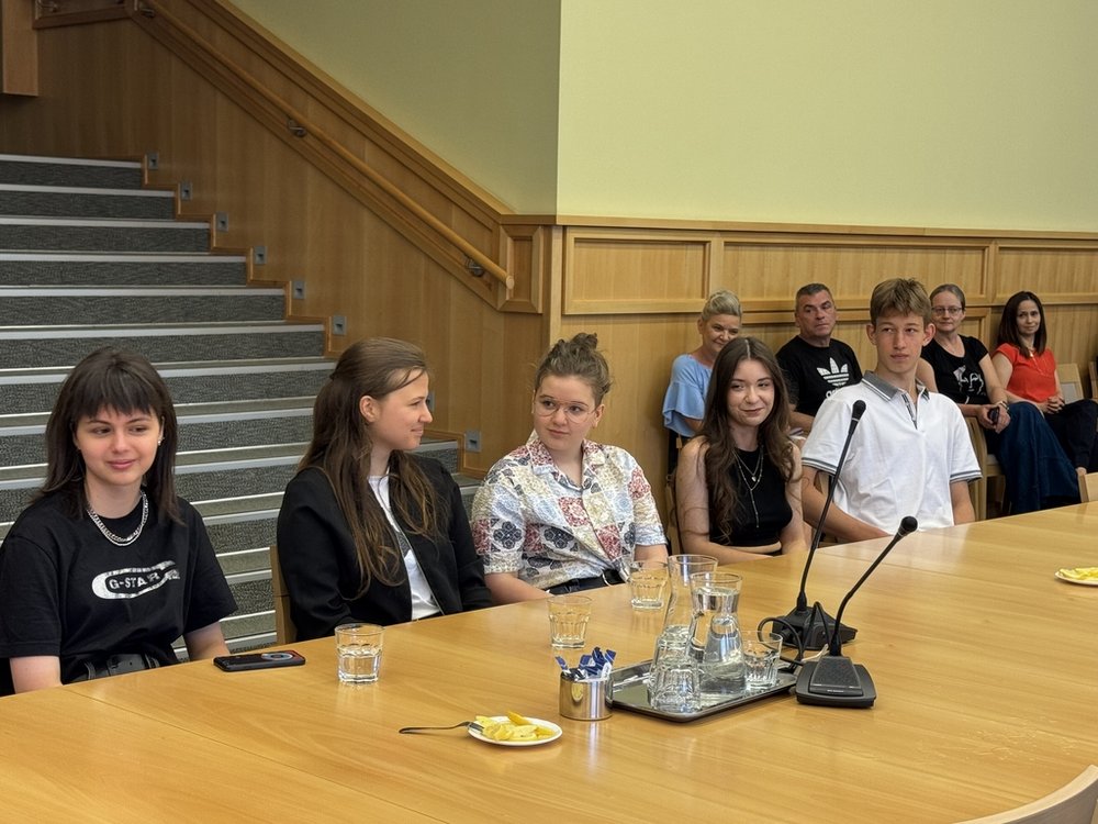 Uczestnicy Laboratorium Innowacji w Sali Senatu UŁ