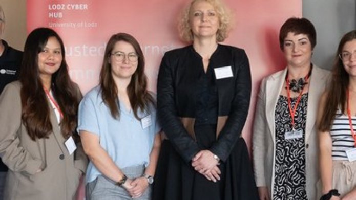 Zarządzania Internetem i Prawa Międzynarodowego 