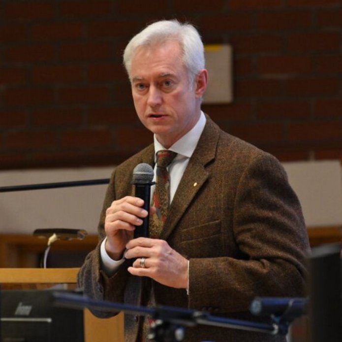 Prof. Aleksander Welfe